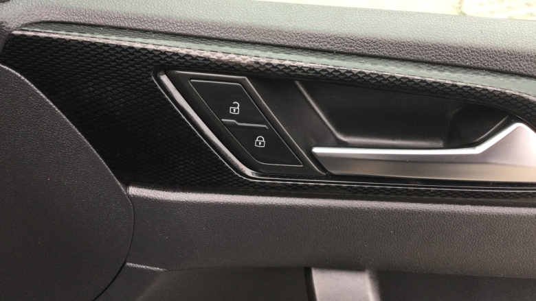 Volkswagen Polo 1.0 TSI Life 5dr Petrol Hatchback